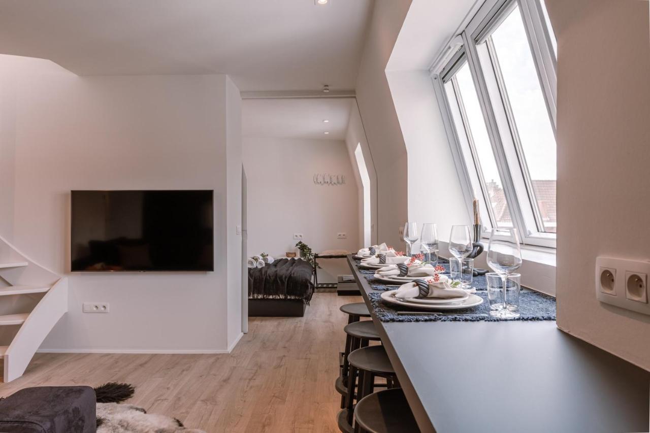 Duplex-apartment With Terrace On Location In Appartement *